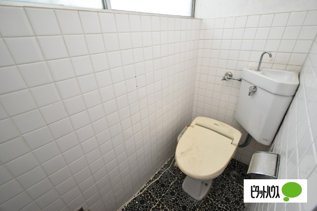 渋川市戸建住宅のトイレ