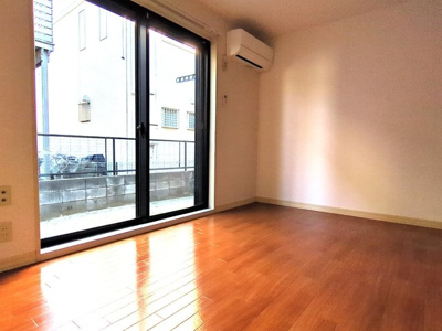 敷地内駐車場（空き状況要確認）