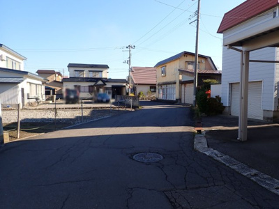 【前面道路含む現地写真】 | 黒石市松葉町　土地