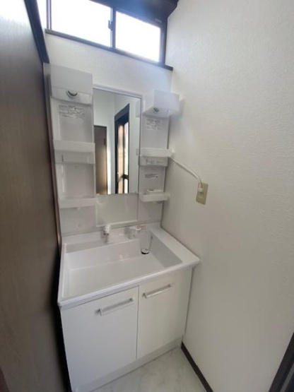 【独立洗面台】