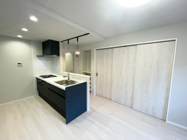 【居間・リビング】 | エメラルドマンション鶴見緑地