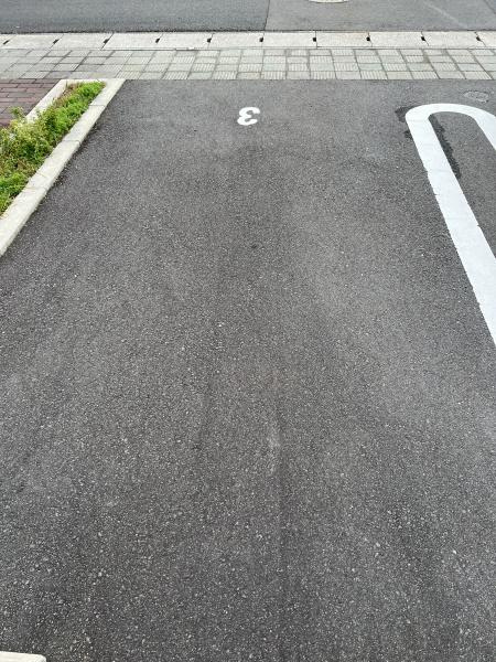 Sol Perla　医大西の駐車場