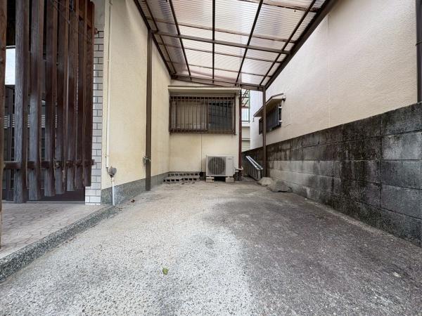 和歌山市紀三井寺　中古戸建の駐車場