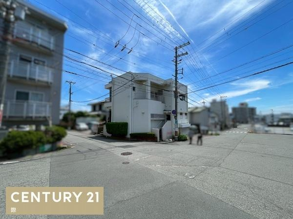 和歌山市徒町　中古戸建の前面道路含む現地写真
