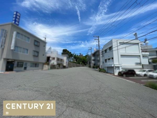 和歌山市徒町　中古戸建の前面道路含む現地写真