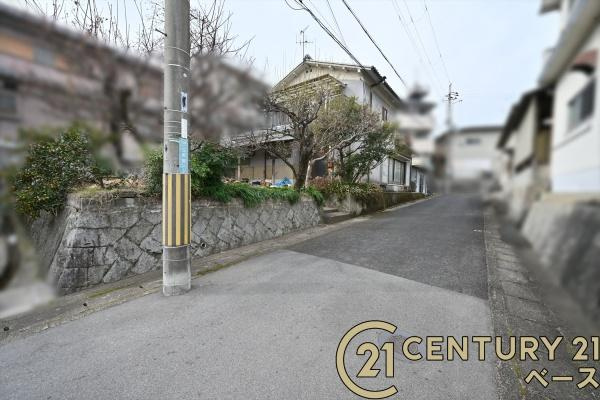 生駒郡三郷町立野南１丁目の売地の前面道路含む現地写真|■現地撮影写真■落ち着いた雰囲気の住宅地内です！