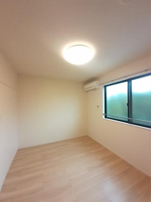 【洋室】 | ヴェルデ