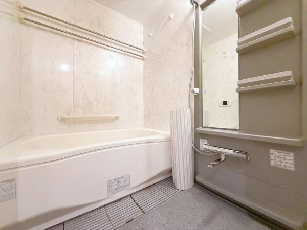 エンゼルハイム横濱磯子壱番館の浴室