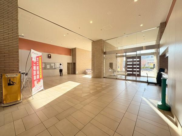 京急シティ追浜エルウィングのエントランス|清潔感のある管理のいきわたったエントランス！