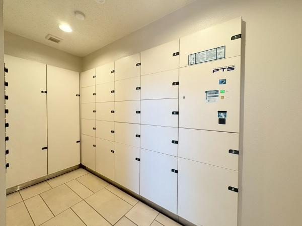 京急シティ追浜エルウィングのその他共用部分|宅配ボックスです。