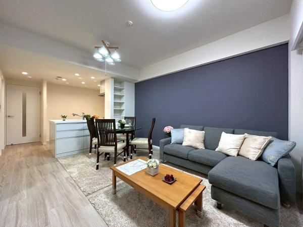 コスモ三ツ沢ガーデン山の居間・リビング