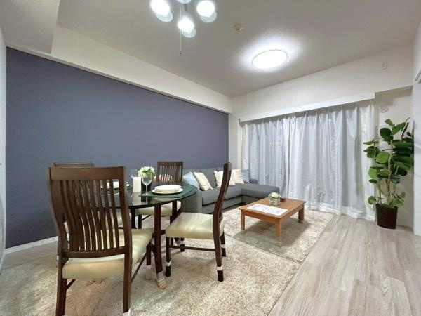 コスモ三ツ沢ガーデン山の居間・リビング