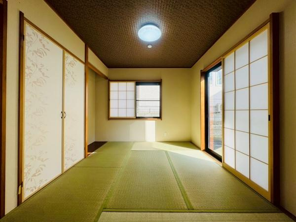 横須賀市ハイランド２丁目の中古一戸建の和室
