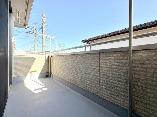 藤沢市石川５丁目の中古一戸建のバルコニー