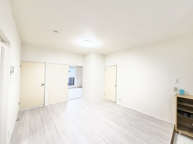 野沢ハイツの居間・リビング|使いやすい居間です