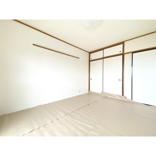 プレセランスアドニードの居間・リビング