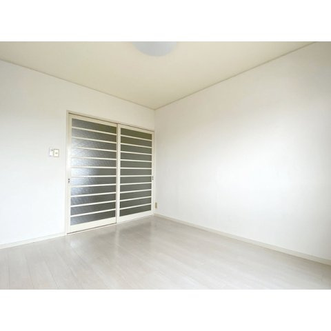 プレセランスアドニードの居間・リビング