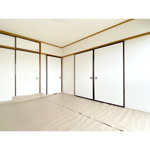 プレセランスアドニードの居間・リビング