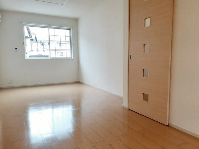 オー　ルージュＢの居間・リビング