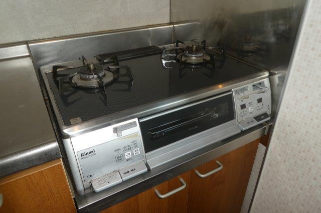 メテオールＣのキッチン|2口ガスコンロ