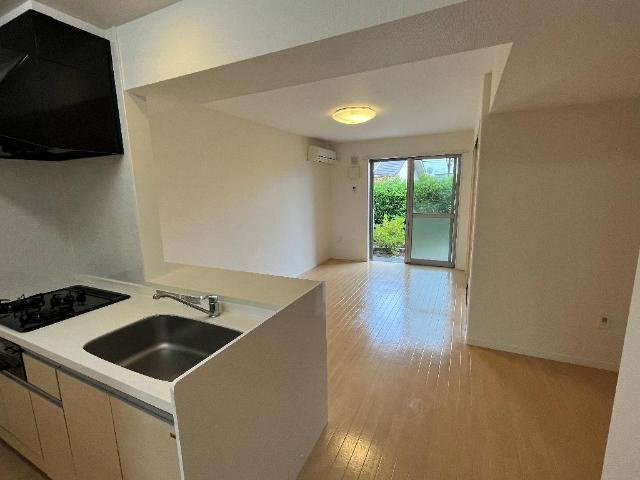 Ｆｌｏｒａｌ　Ｃｏｒｔ　（フローラルコート）の居間・リビング|リビング