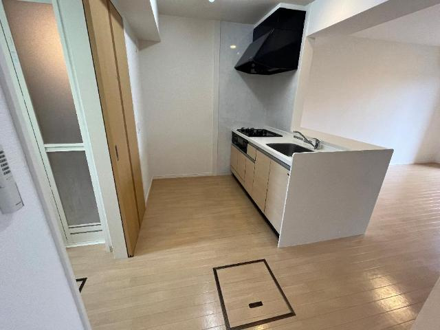 Ｆｌｏｒａｌ　Ｃｏｒｔ　（フローラルコート）のキッチン|キッチン