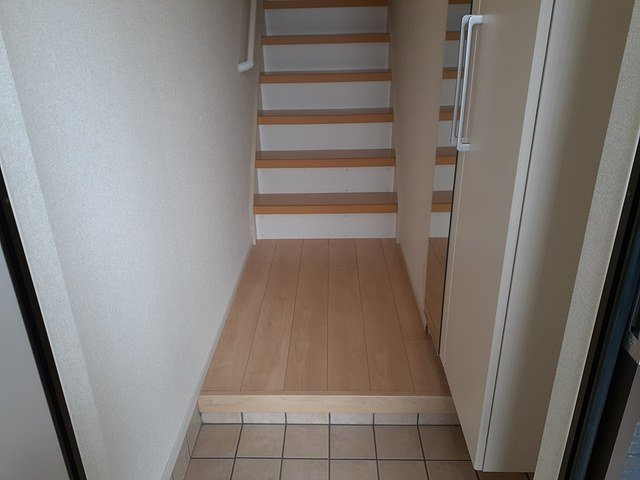 フラン　メゾン１３の玄関