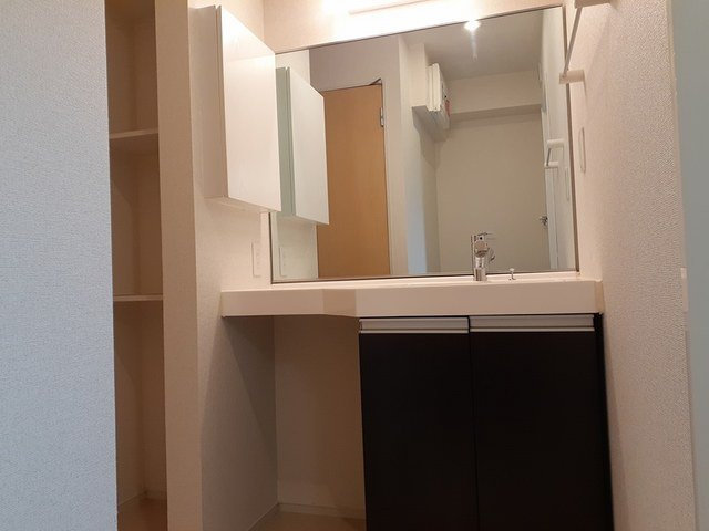 フラン　メゾン１３の洗面所