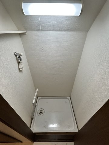 セザール第二西馬込のランドリースペース|室内に洗濯機置場を完備。天候を気にせず快適に洗濯できます。