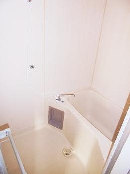 北町コーポ３号棟の浴室|浴室