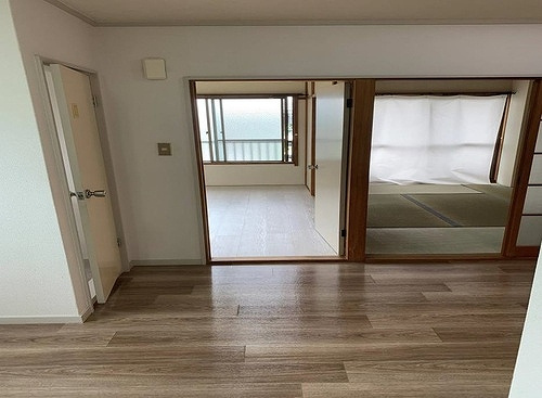 北町コーポ３号棟のその他|居室からのバルコニー側の部屋