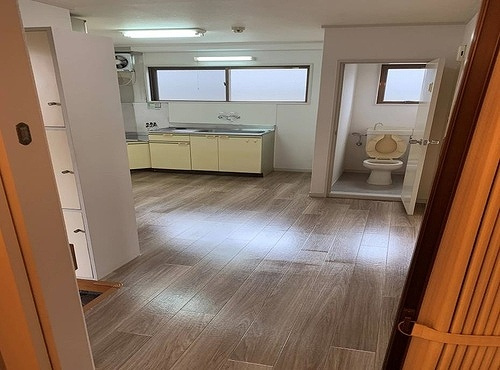 北町コーポ３号棟の居間・リビング|居室