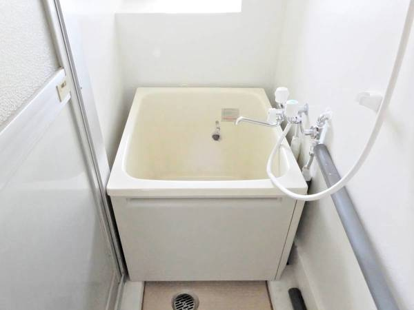 ビレッジハウス厨川3号棟の浴室|ビレッジハウスの同一物件・同一タイプの間取りの写真です