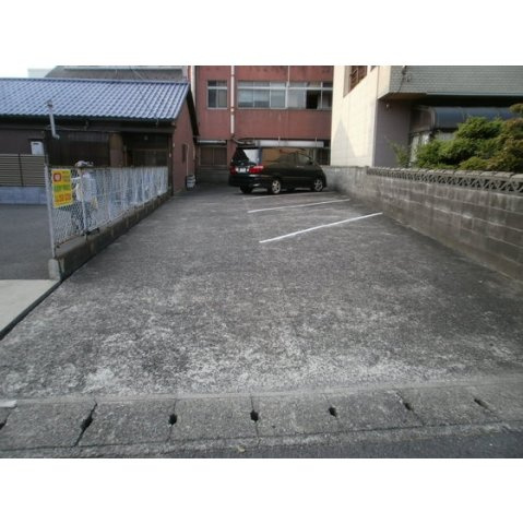 加納南陽町1丁目神山駐車場2の外観