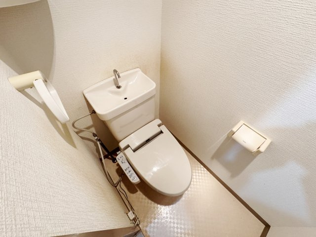 第5KSNビルのトイレ