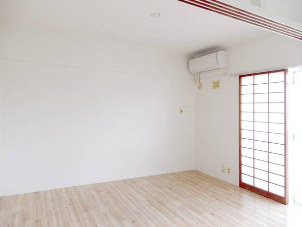 ビレッジハウス都南2号棟の居間・リビング|ビレッジハウスの同一物件・同一タイプの間取りの写真です