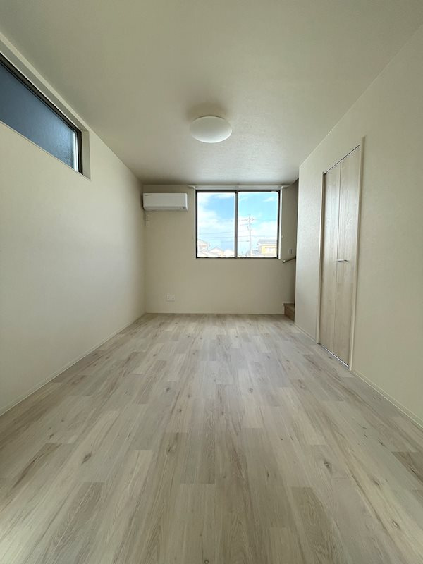 Jewel（ジュエル）の居間・リビング