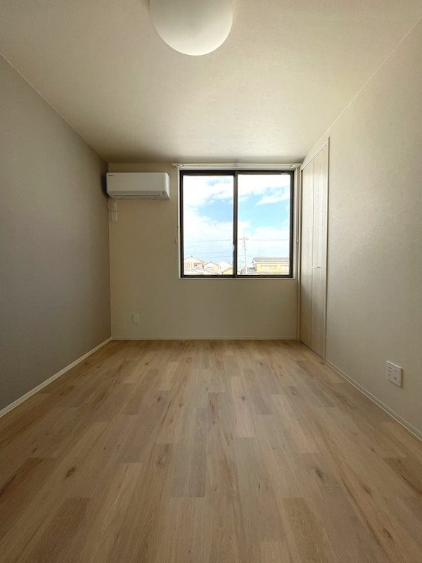 Jewel（ジュエル）の居間・リビング