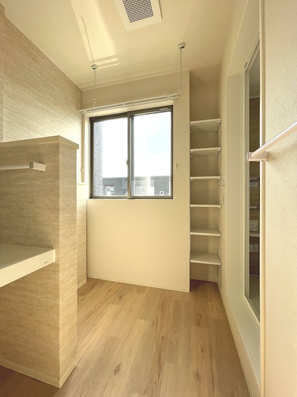 Jewel（ジュエル）の居間・リビング