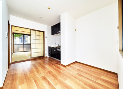 【居間・リビング】 | リバーサイド美善 | 現状6帖DKを隣の和室と合わせて12帖LDKに広げます