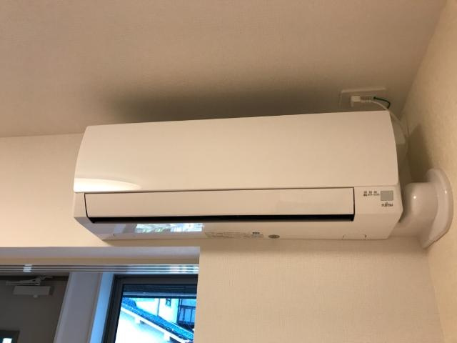 ウェスト　ヴィラージュの設備|エアコン