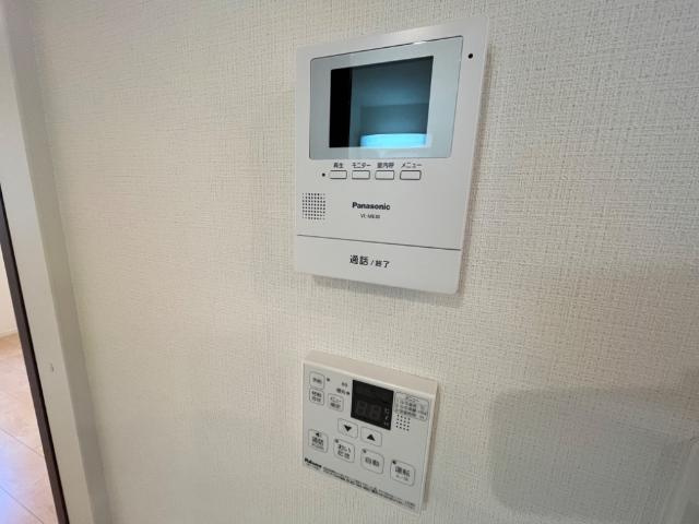ウェスト　ヴィラージュの内装|カメラ付インターホン