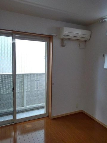 リベーラ　草津南の居間・リビング|使いやすい居間です