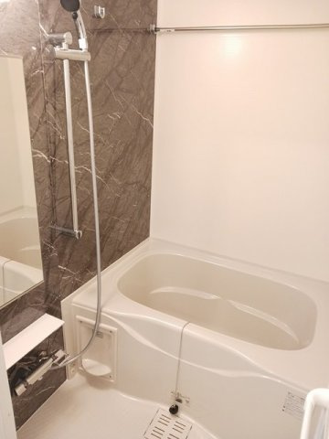 メゾン・ルピナスの浴室|日々の暮らしに欠かせないお風呂です