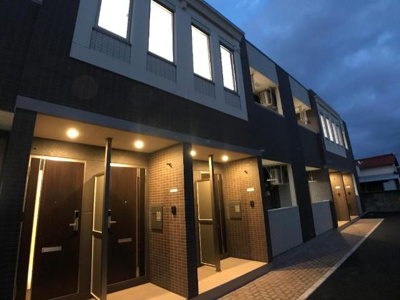 【外観】 | アズールボワ・K | 外観写真（夜）