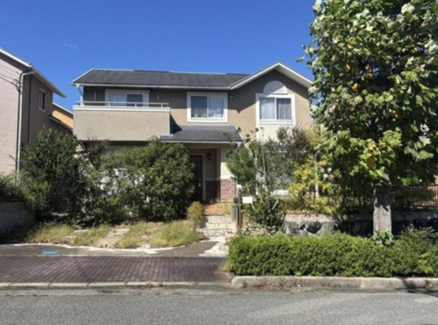 兵庫県川辺郡猪名川町白金1丁目