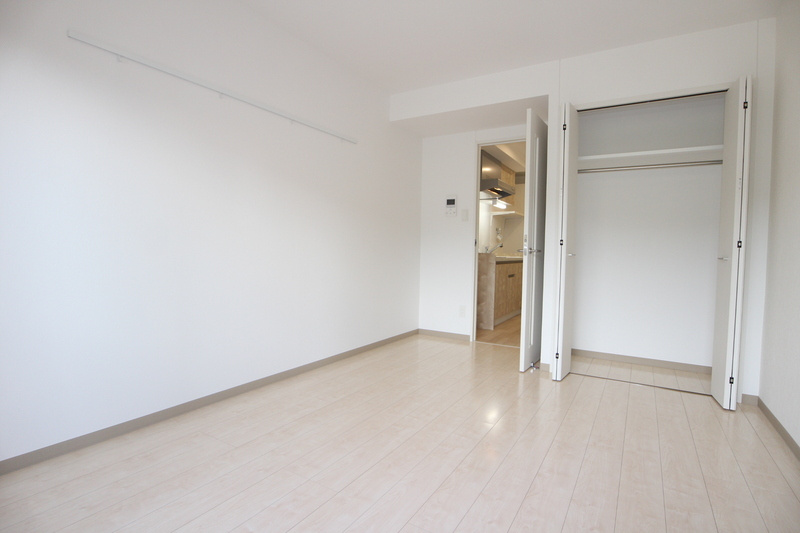 川崎市麻生区上麻生３丁目の賃貸マンションの居間・リビング