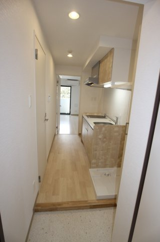 川崎市麻生区上麻生３丁目の賃貸マンションの玄関