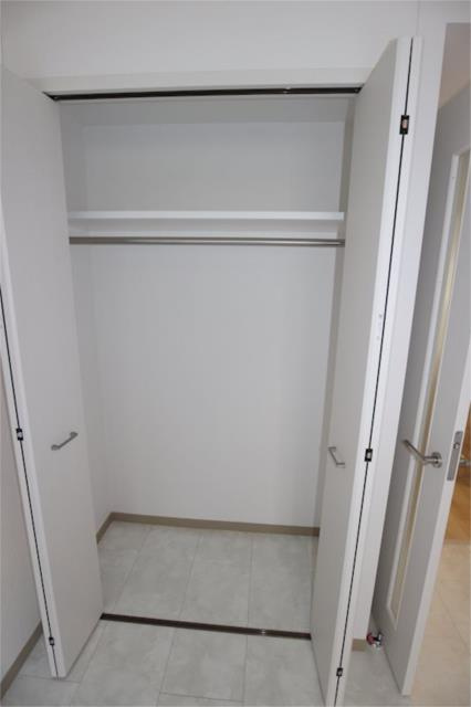 川崎市麻生区上麻生３丁目の賃貸マンションの収納