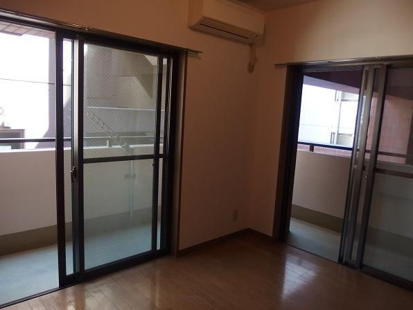 グランウフ保坂の居間・リビング